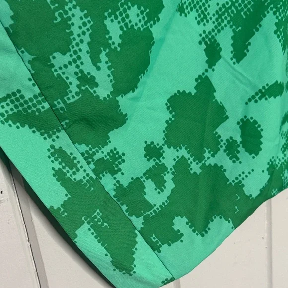 Impressions Green Patterned Women's Blouse - Picture 4 of 5